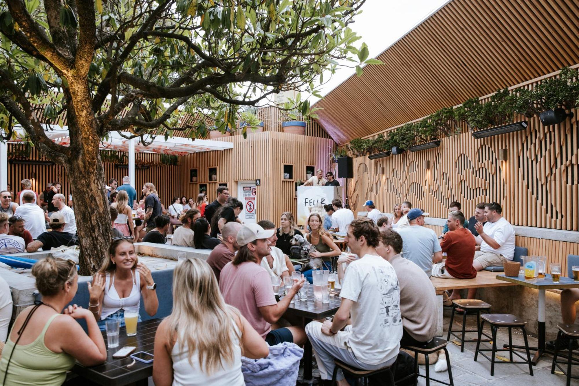 Barrys Beach Road Hotel Sydney Buitenkant foto