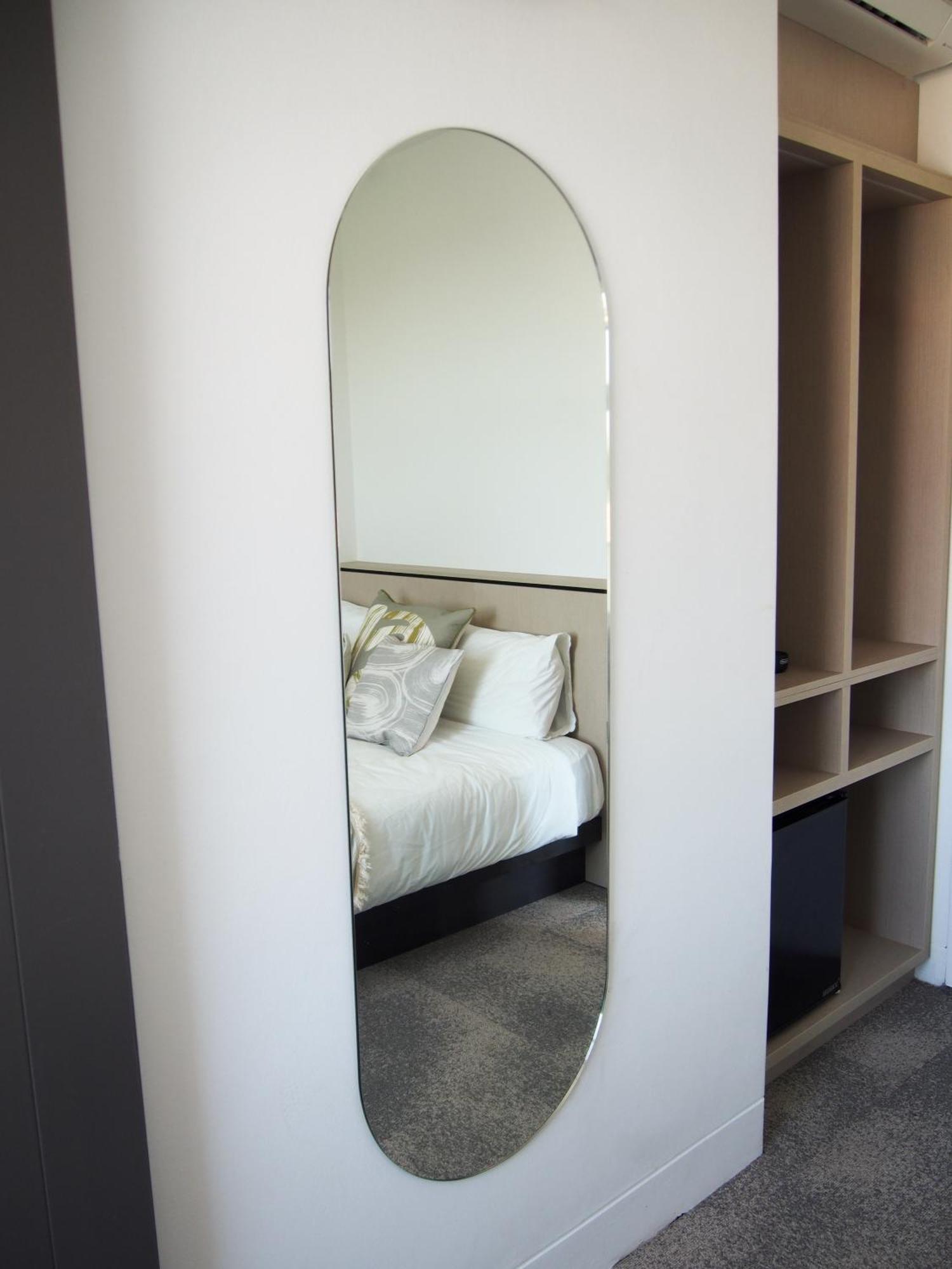 Barrys Beach Road Hotel Sydney Buitenkant foto